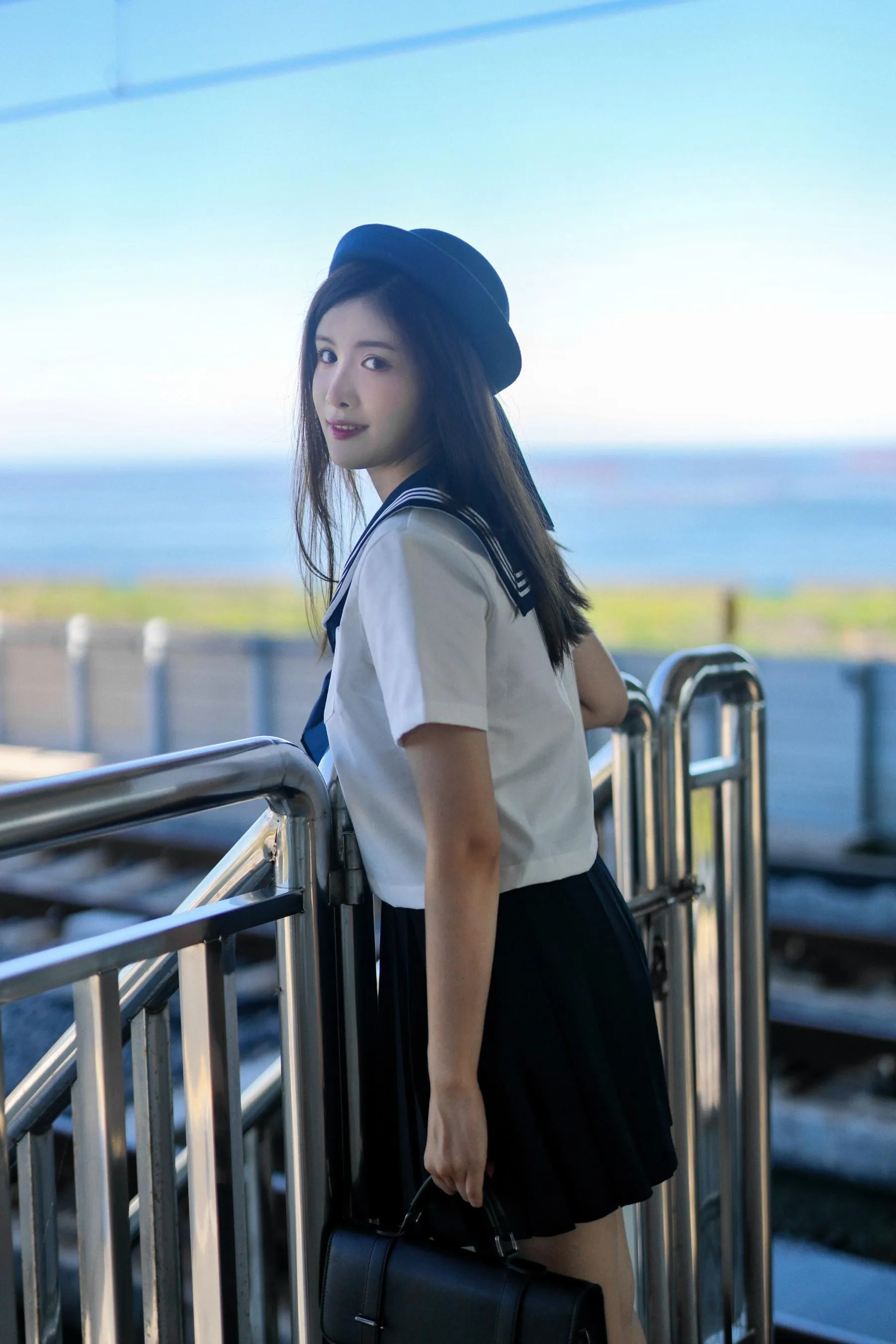 [YITUYU艺图语]2022.09.23 沿海站台 电动小猪pig [28P]插图2